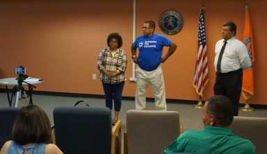 Más de 2.000 inmigrantes aislados por enfermedades en centros de detención