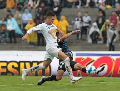 Los Pumas empatan con Pachuca y lideran el torneo Apertura mexicano