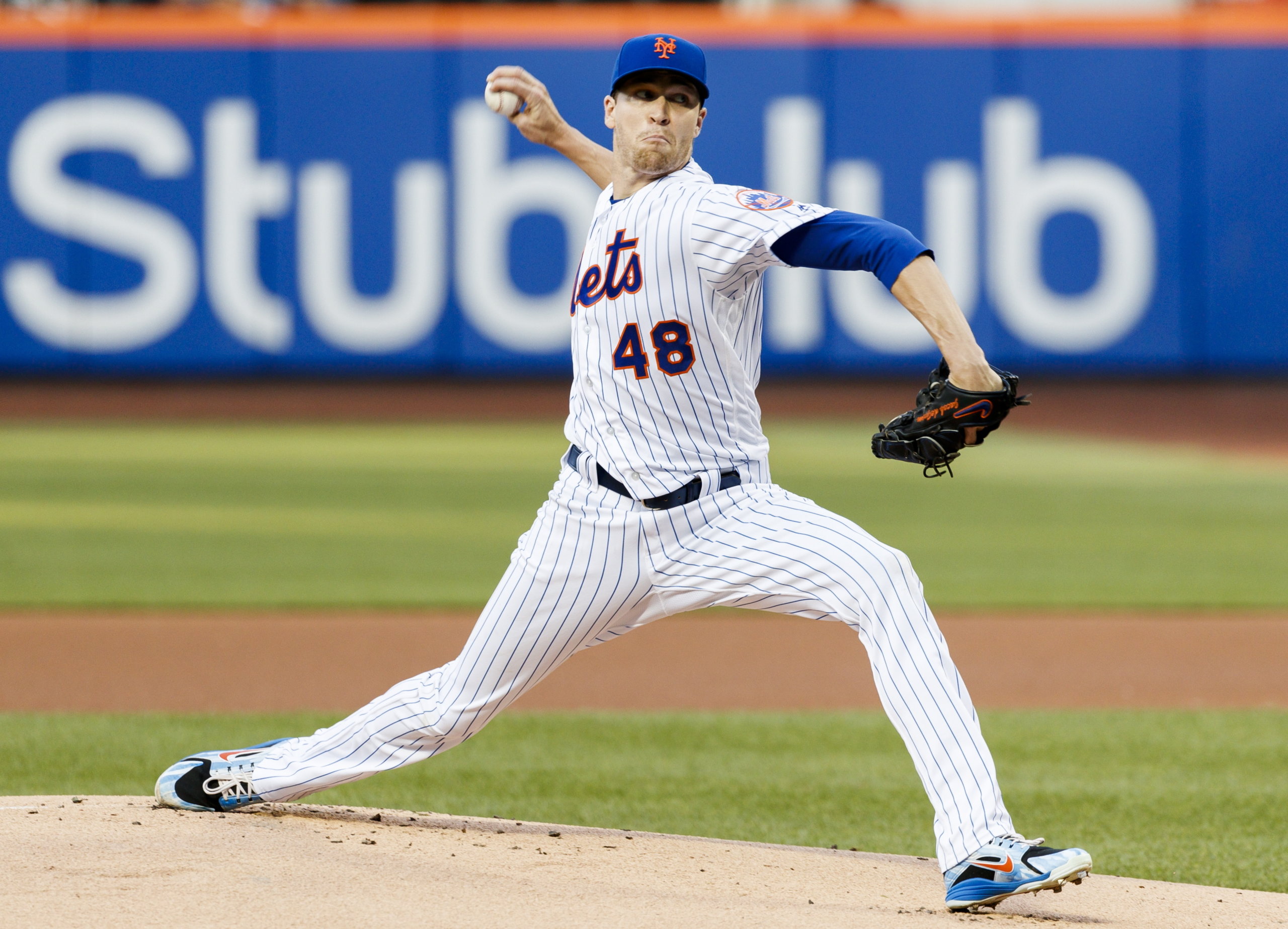 Jacob DeGrom impulsa victoria de Mets sobre Yankees en la Serie del Subway