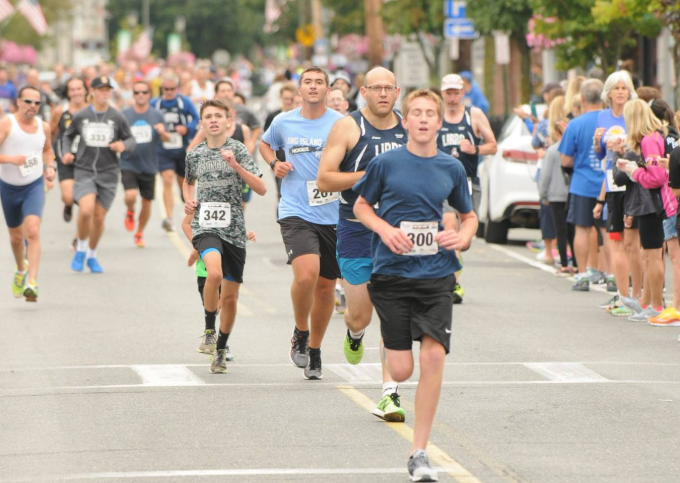 Se viene la carrera de 1 Milla en el centro de Farmingdale