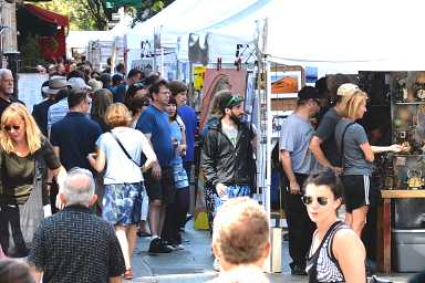 Despida el verano con Exposición de Arte al aire libre en Washington Square