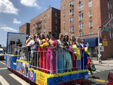 Queens se pintó de amarillo, azul y rojo con el Desfile Ecuatoriano de Nueva York