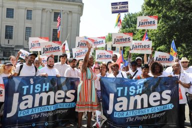 Tish James: Neoyorquinos necesitan que los defiendan de préstamos estudiantiles