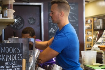 Nooks & Kindles, pionero en jugos orgánicos en Long Island