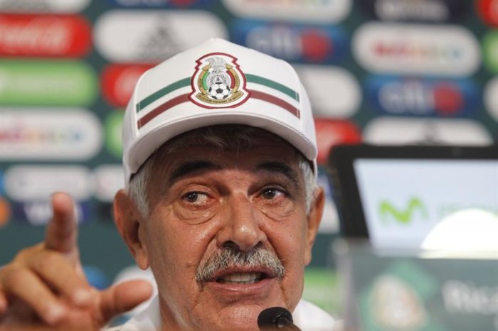 Tuca' Ferretti seguirá como seleccionador de México por cuatro partidos más