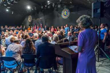 Ejecutiva Curran y familias víctimas del 9/11 se reúnen en ceremonia de recordación