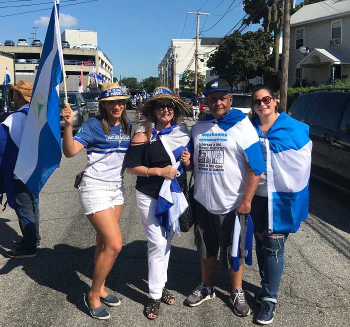 Comunidad nicaragüense se luce en Desfile Centroamericano en Hempstead (Fotos)