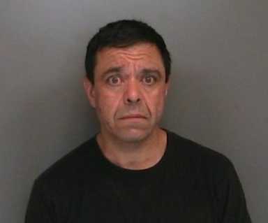 Hombre de Huntington arrestado por amenazar con disparar a un niño