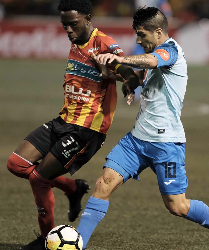 Herediano blanquea al Motagua y acaricia título de Liga Concacaf