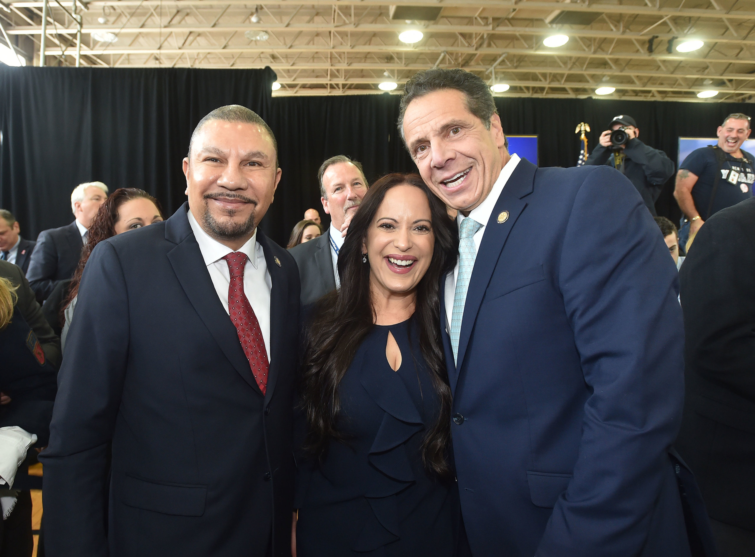 Gobernador Cuomo asigna $ 20 millones para luchar contra la MS-13 en Long Island