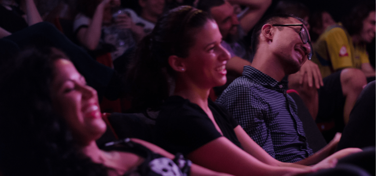 ‘El Barrio’, un taller que promueve la comedia en español