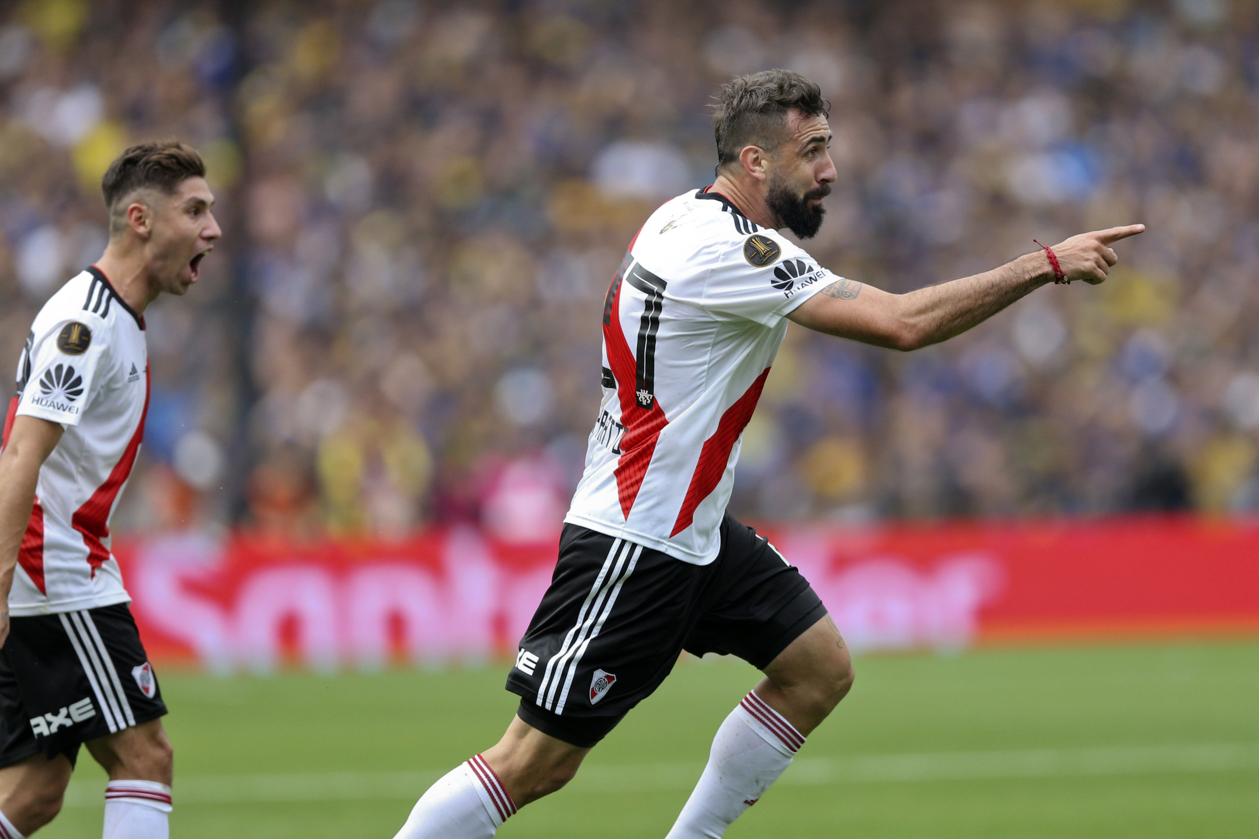 Boca y River empatan 2-2 y definirán el título de la Libertadores en el Monumental