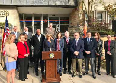 Presupuesto 2019 de Nassau reabrirá precintos policiales y dará más fondos a CASA