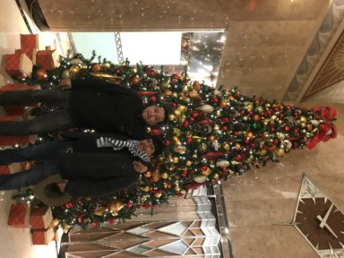 Dos inmigrantes mexicanos llenan de navidad las calles de Nueva York