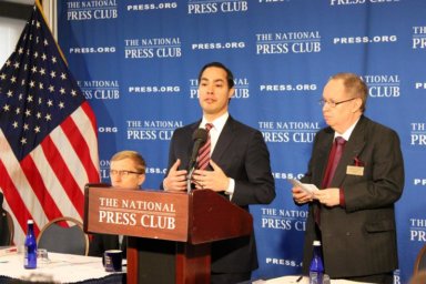Julián Castro lanza su candidatura presidencial demócrata para 2020 en EEUU