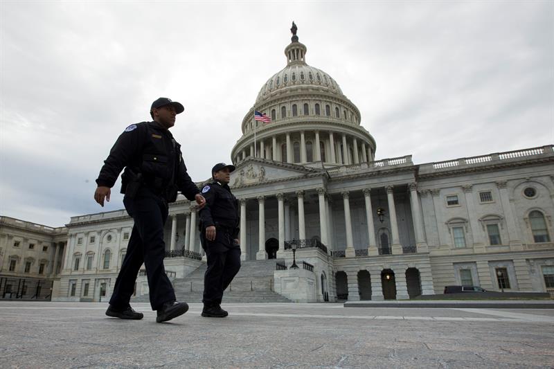 Prometen protección a residentes y veteranos de Nassau afectados por cierre del gobierno