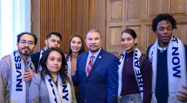 Asambleísta Phil Ramos mantiene viva la ley de los 'Dreamers'