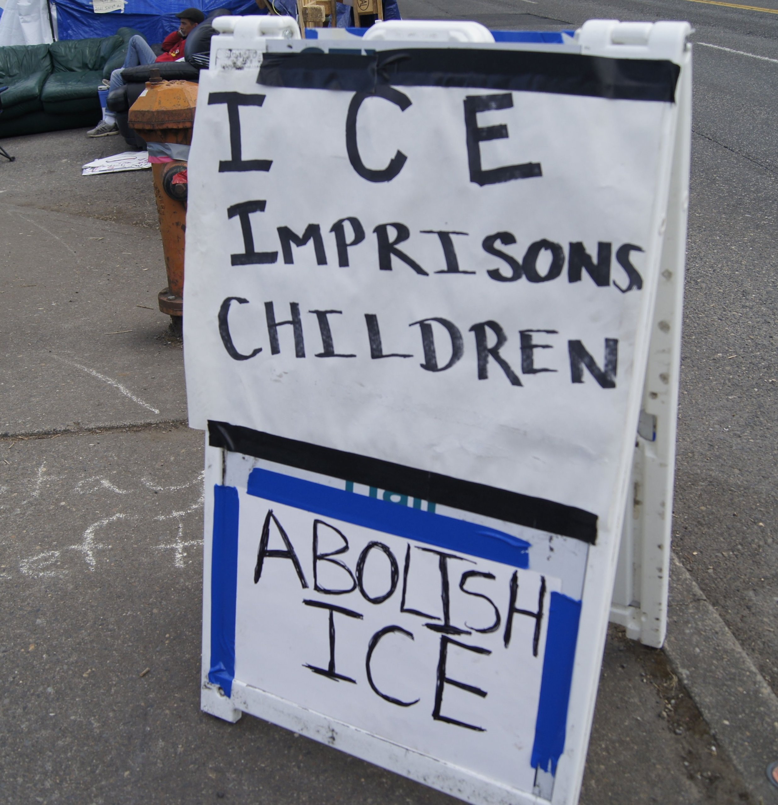 Demandan al Gobierno por no revelar datos sobre prácticas migratorias