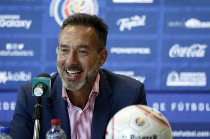 Selección de Costa Rica encara a Estados Unidos en el debut de Matosas