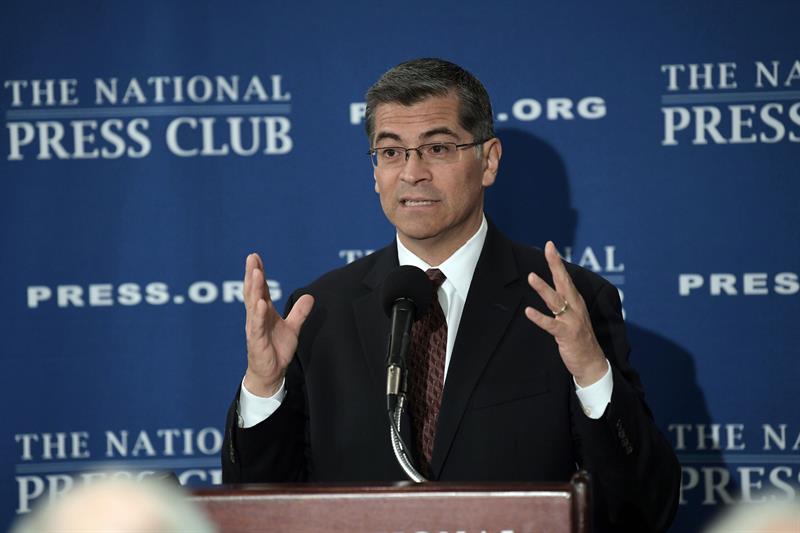 Fiscales de NY, CA y 14 estados del país demandan a Trump por declaración de emergencia nacional