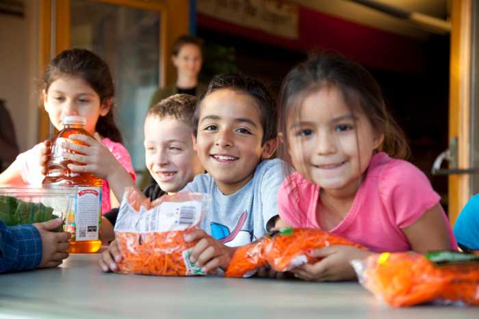 Island Harvest Food Bank recibe subvención de $ 30,000 para aliviar hambre infantil