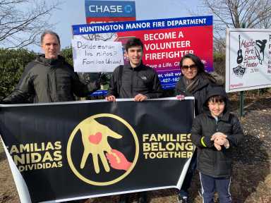 Protesta en Huntington ¿Dónde están los niños separados por Inmigración?