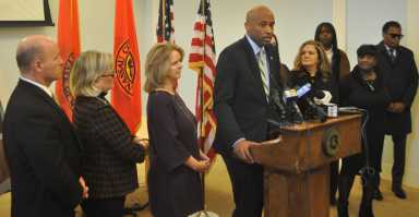 Proponen ley para exigir verificaciones de antecedentes penales de empleados de hoteles y moteles