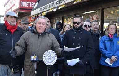 Exigen justicia para sobreviviente de crimen anti gay