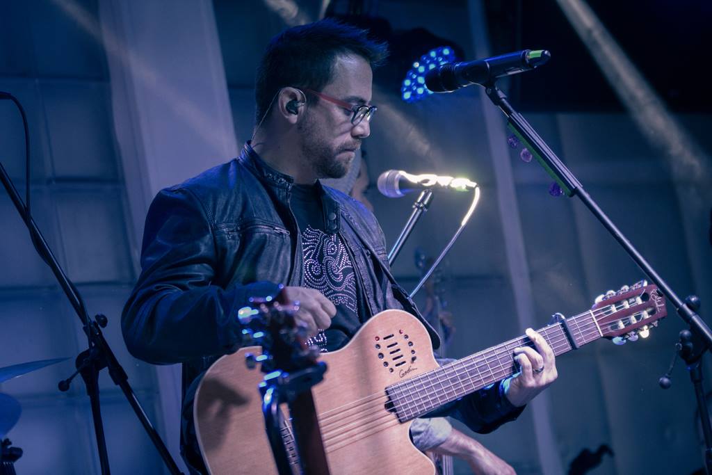 Celebra San Valentín junto a Juan Fernando Velasco