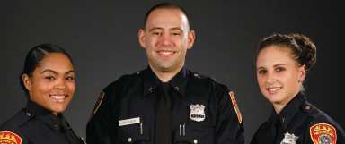 Organizan seminario para el examen de admisión al Departamento de Policía de Suffolk