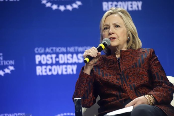 Hillary Clinton afirma que EEUU pasa por una verdadera crisis de democracia