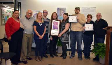 Organización FREE honra a artistas con autismo y necesidades especiales