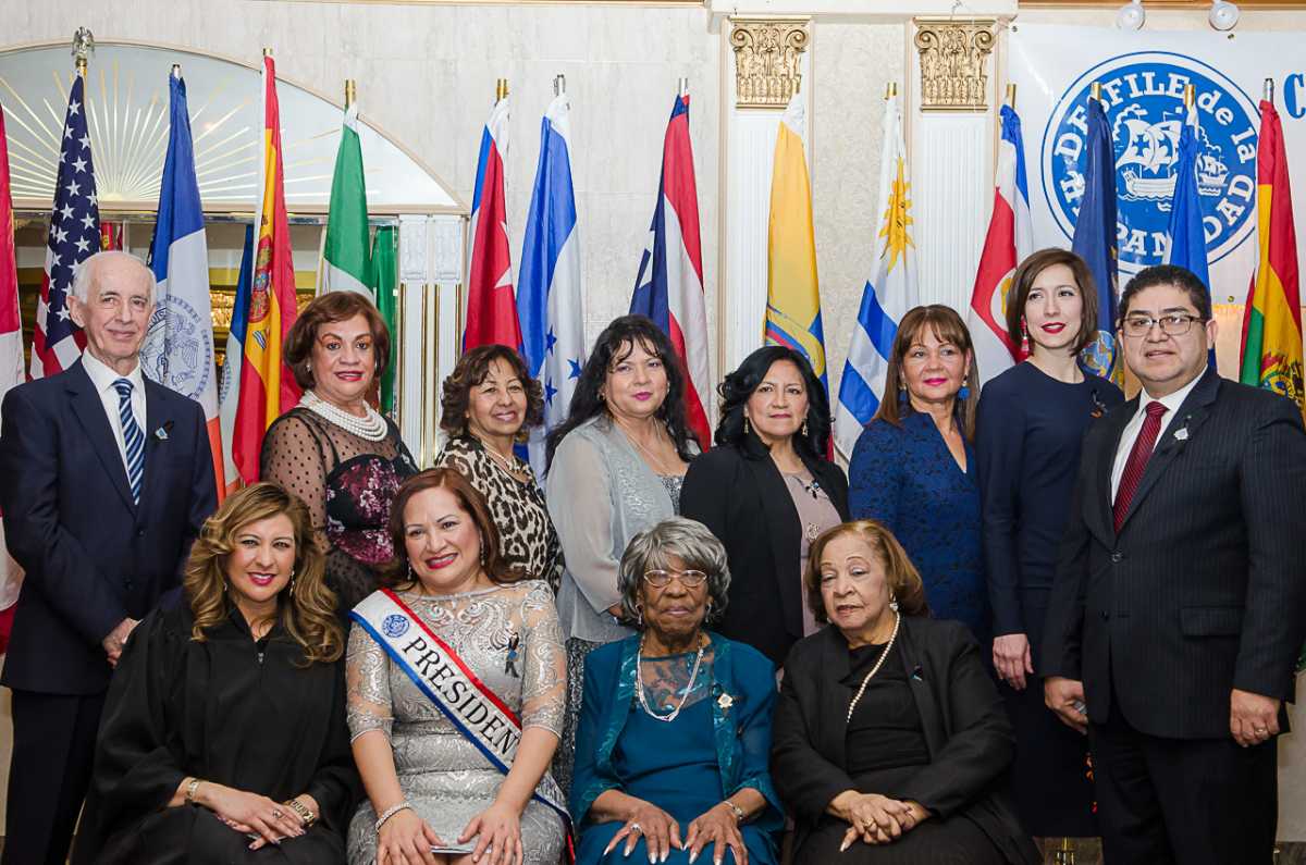 Desfile de la Hispanidad estrena Junta Directiva