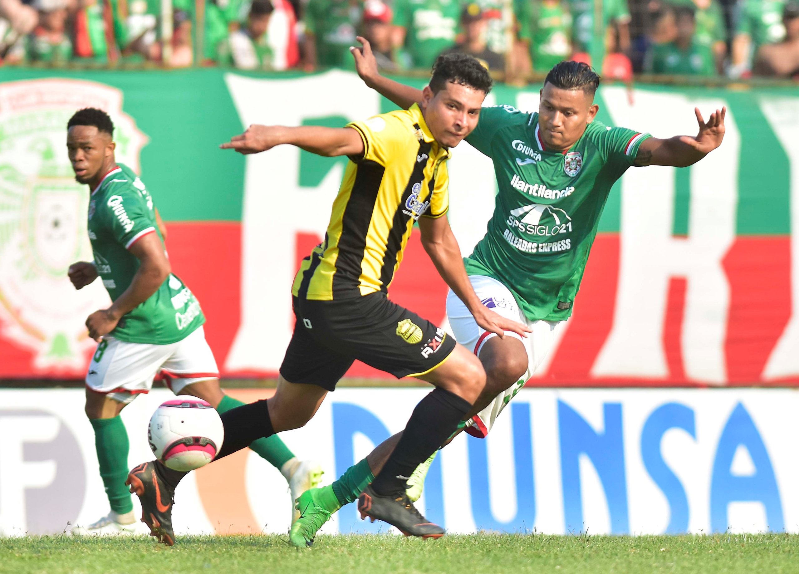 Olimpia en punta y el 'Monstruo Verde' acecha en Honduras