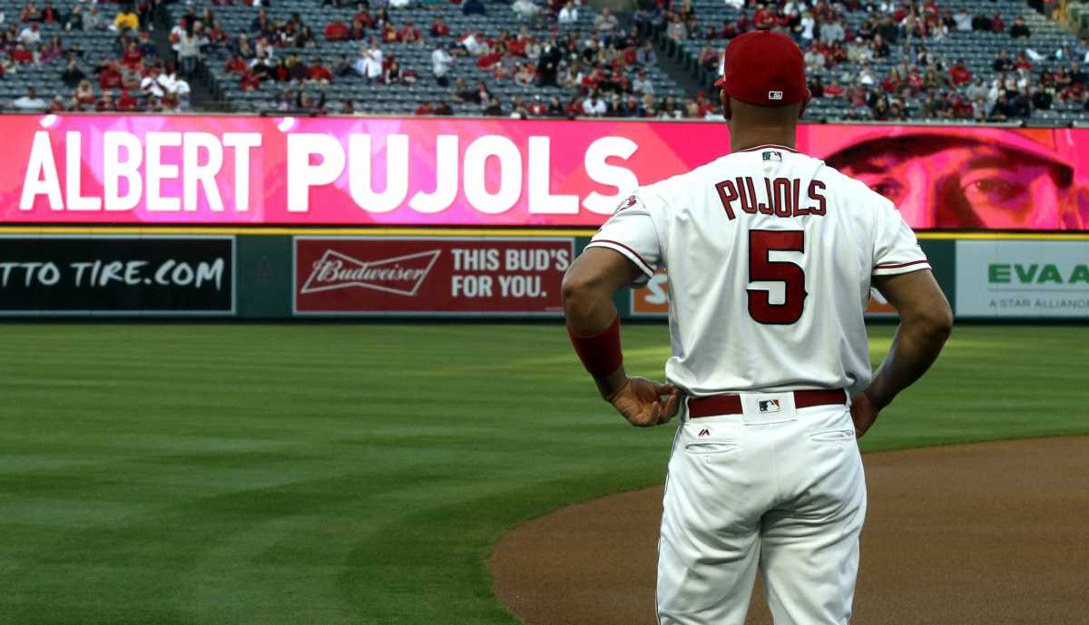 Quisqueyano Albert Pujols pega doble y supera a Barry Bonds