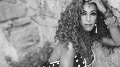 Regresa a Nueva York la española Rosario Flores