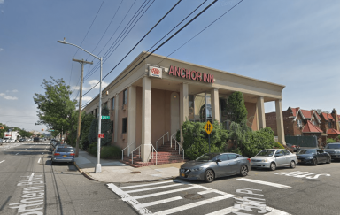 Residentes de Queens perturbados de conocer que delincuentes sexuales residen en hotel
