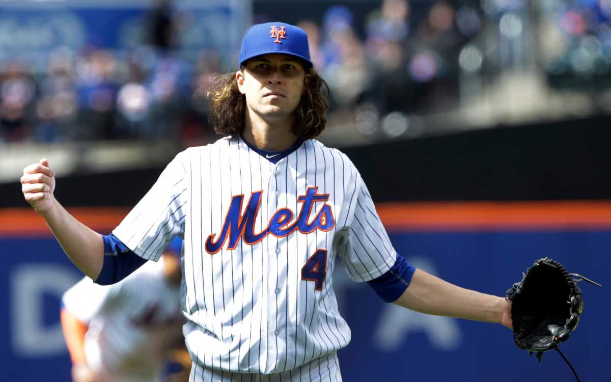 DeGrom y los Mets siguen dominando a los Marlins