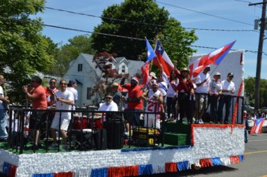 Este domingo en Brentwood es el Desfile Hispano / Puertorriqueño de Long Island
