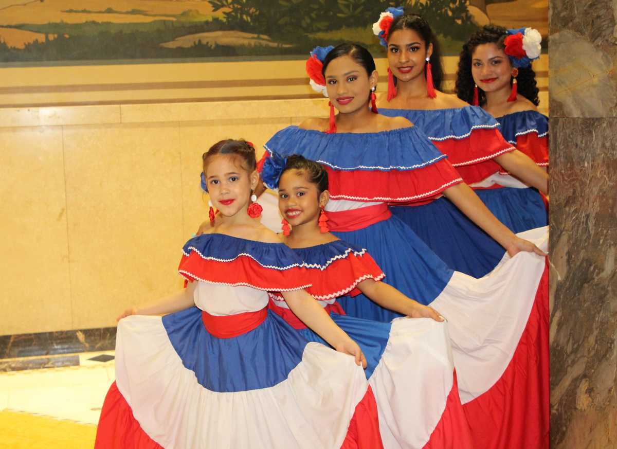 Desfile del Día Dominicano en El Bronx