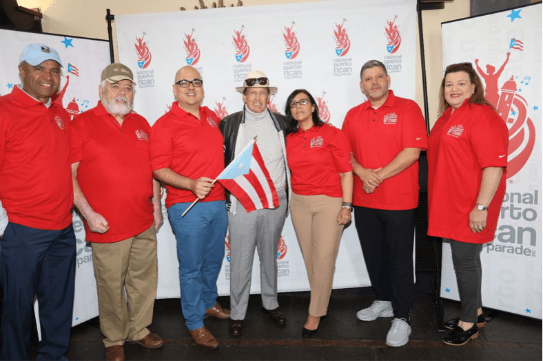 Leyenda de golf recauda fondos para becas