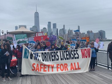 Inmigrantes indocumentados claman por licencias de conducir en Nueva York y Nueva Jersey