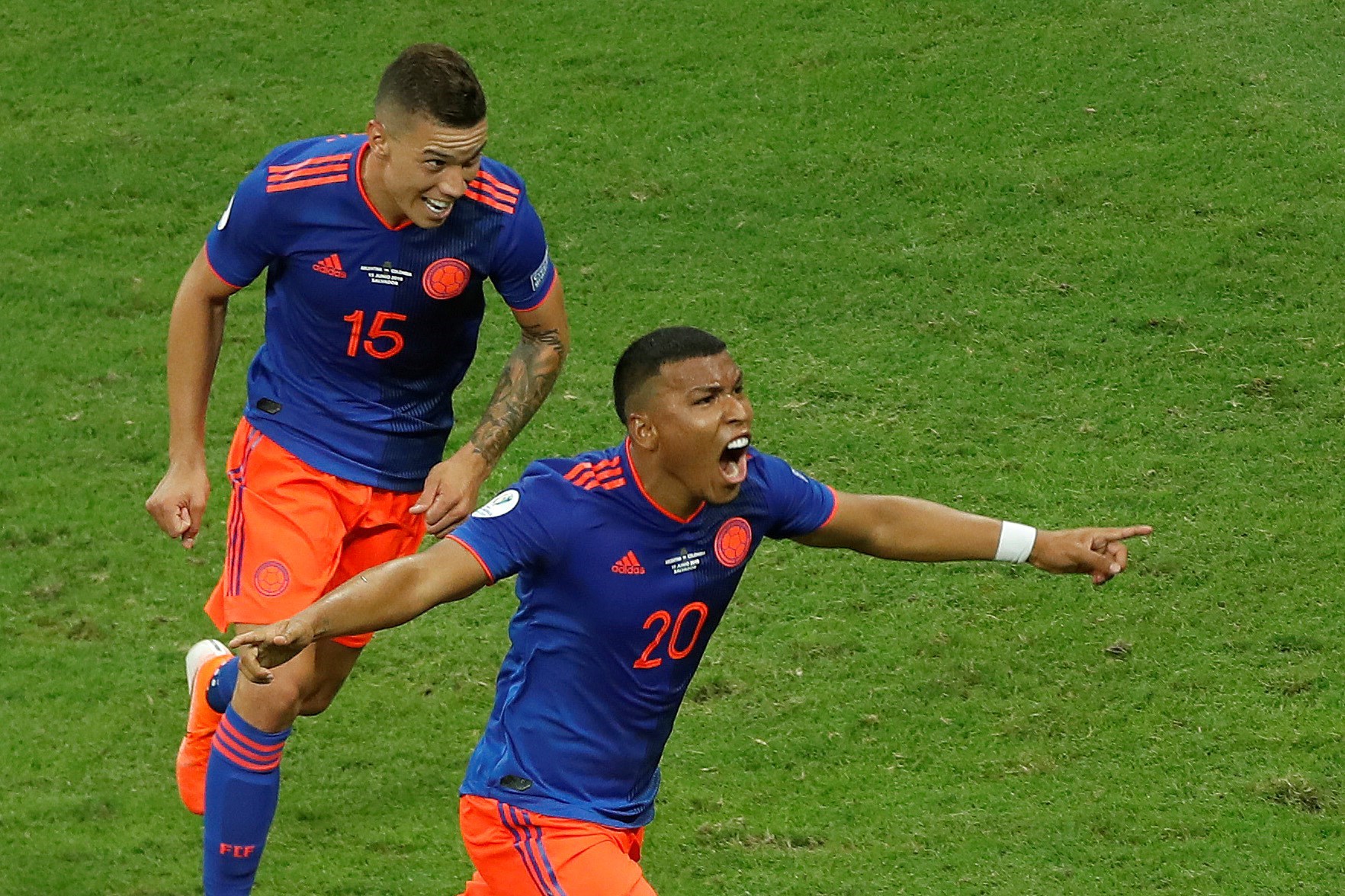 Colombia blanquea 2-0 a Argentina y aumenta la frustración de Messi