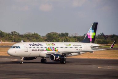 Aerolínea mexicana ofrece vuelos a 1 dólar para la repatriación de inmigrantes