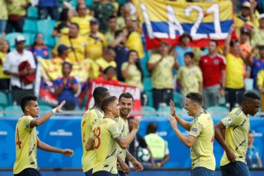 Colombia sigue su marcha perfecta y deja en agonía a Paraguay