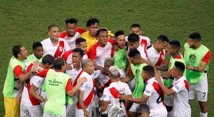 Gallese se redime y lleva a Perú a las semifinales