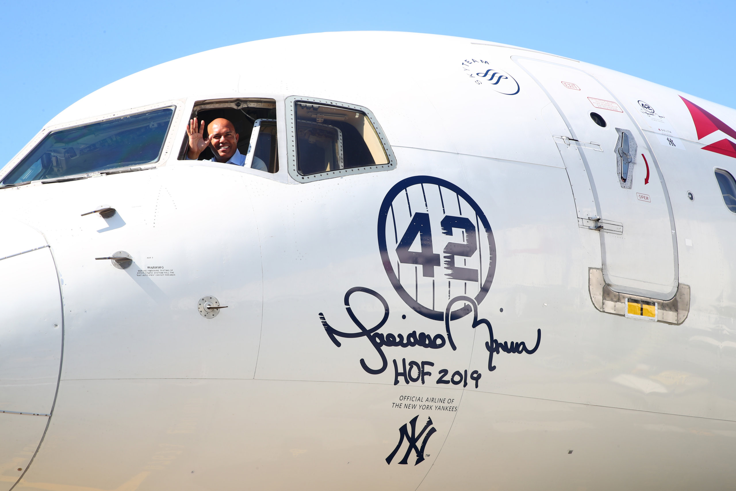 Delta rinde homenaje a Mariano Rivera, leyenda de los NY Yankees