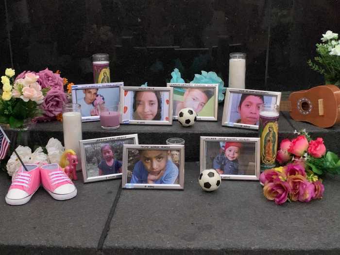 En vigilia en Nueva York dicen basta de ICE y de los campamentos de detención