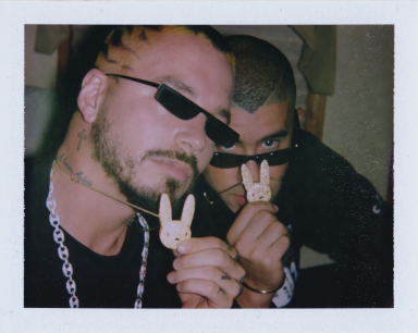 J Balvin y Bad Bunny sorprenden a sus fans con nuevo álbum “OASIS”