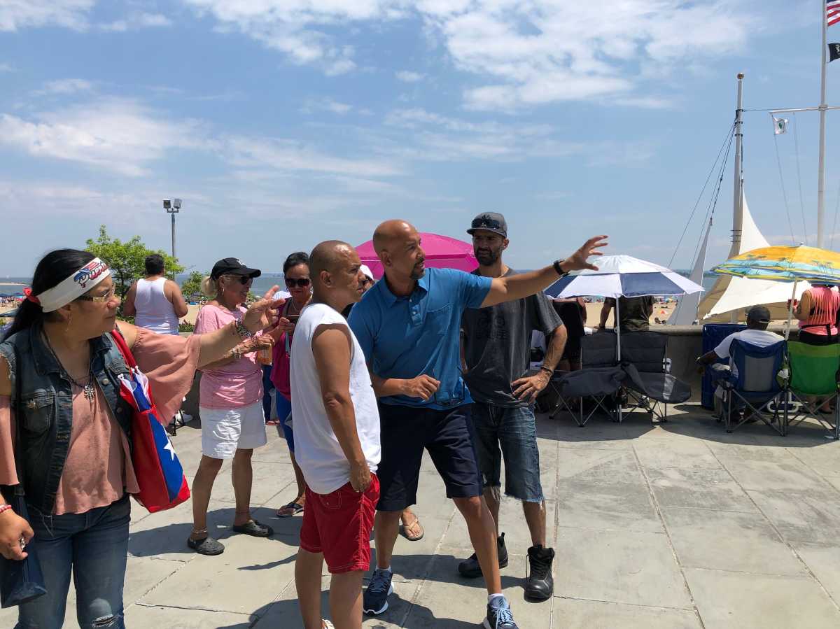 Presidente del Bronx invierte encima de $6 millones en Orchard Beach